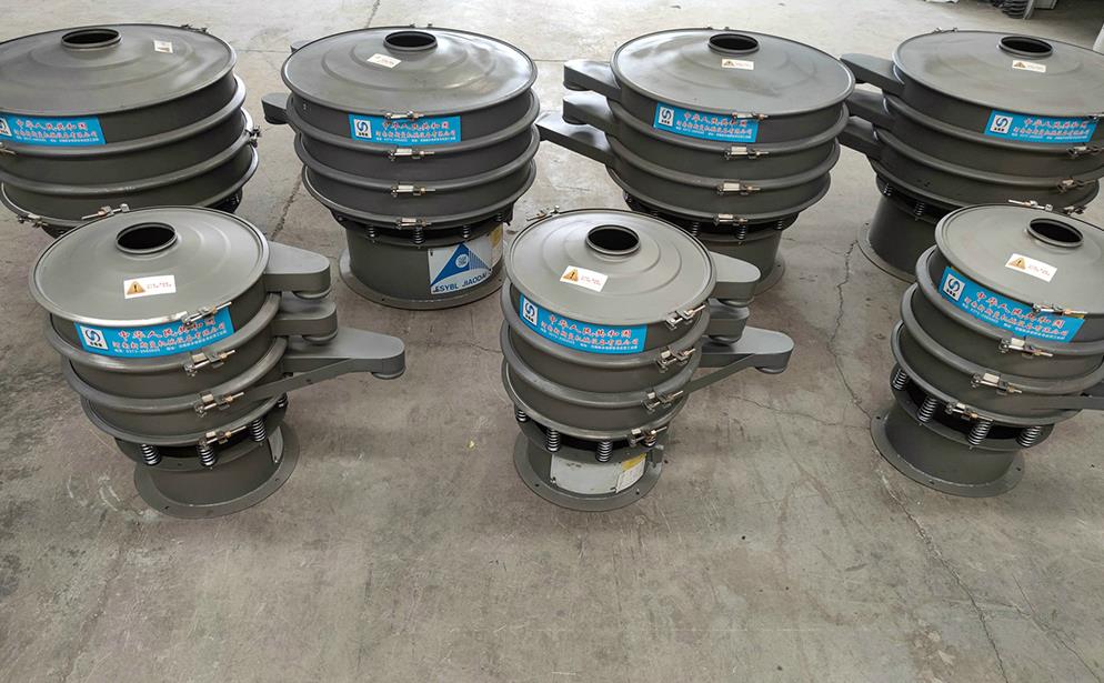 福建某杉發(fā)貨超聲波、旋振篩