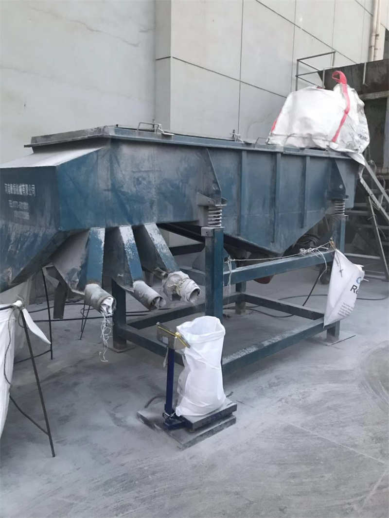 直線篩、螺旋輸送機(jī)客戶使用現(xiàn)場