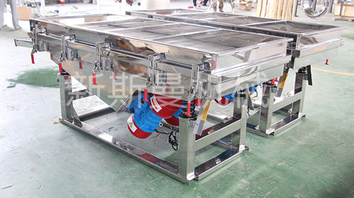 不銹鋼直線(xiàn)振動(dòng)篩