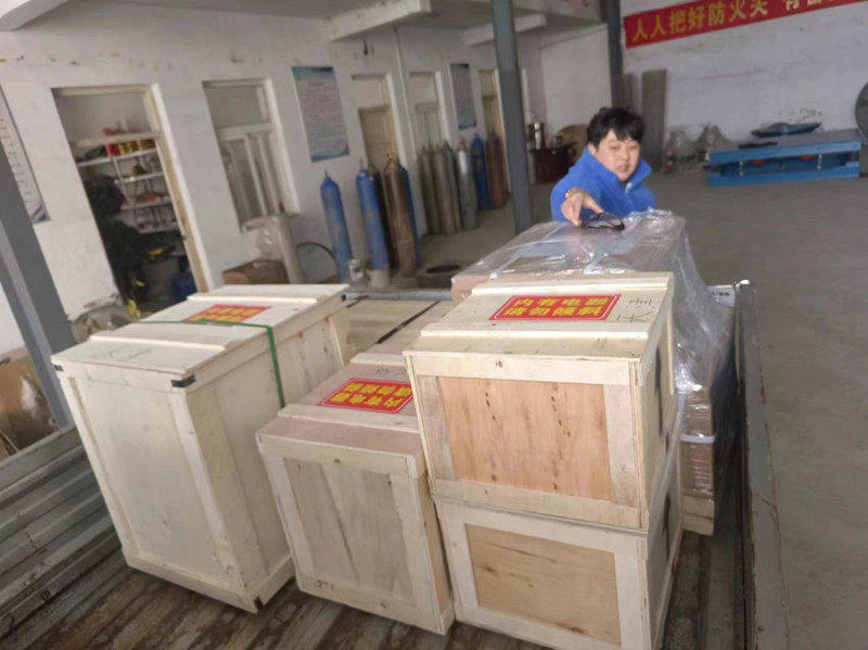 拍擊篩、檢驗(yàn)篩發(fā)貨