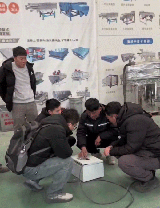 歡迎北京理工大學(xué)專家，來我廠驗收、訂購振動平臺設(shè)備