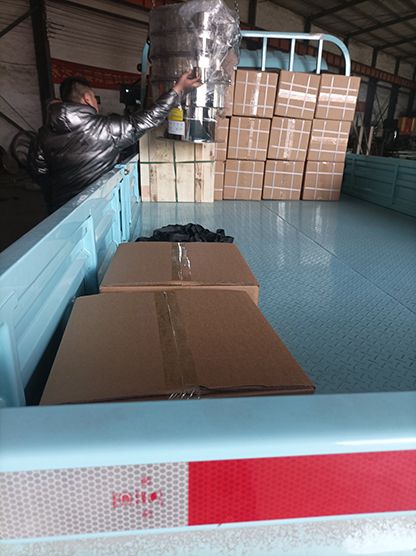 超聲波旋振篩發(fā)貨