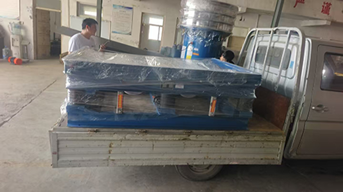 振動平臺、旋振篩發(fā)貨