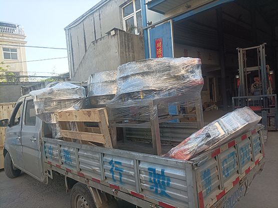 直排篩、旋振篩、篩框、網(wǎng)架發(fā)貨