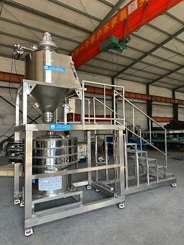 無塵投料加超聲波篩分系統(tǒng)，車間潔凈無粉塵