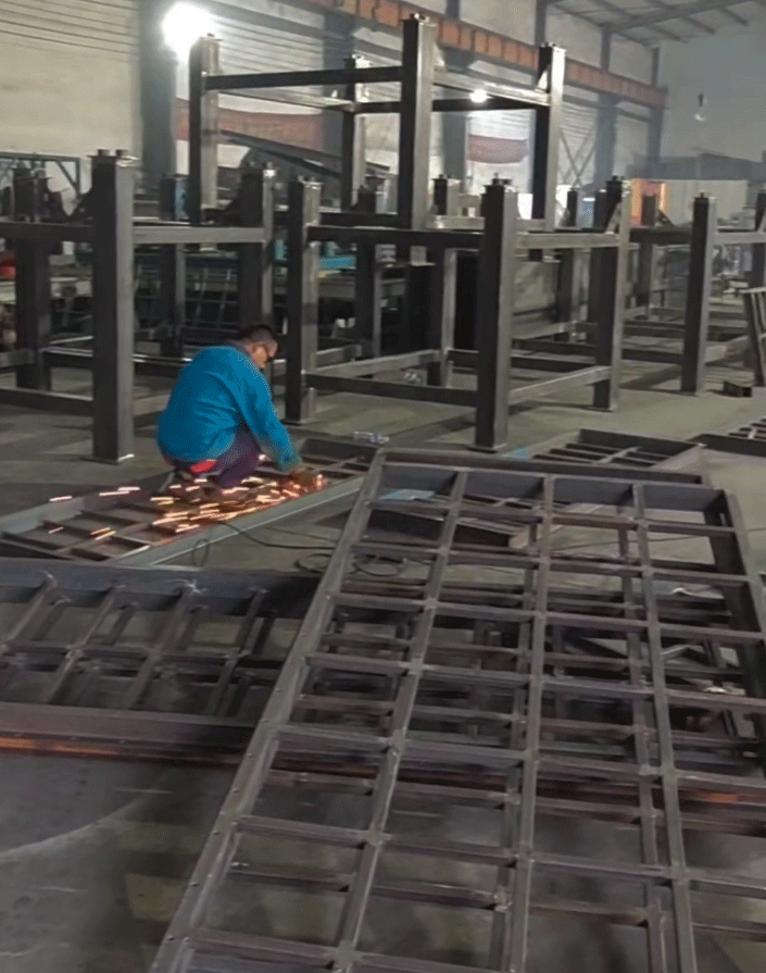 同等價格比質(zhì)量，同等質(zhì)量比服務(wù)！同等服務(wù)比態(tài)度！