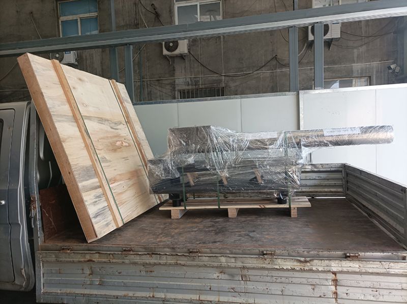 電磁振動(dòng)給料機(jī)、網(wǎng)架發(fā)貨